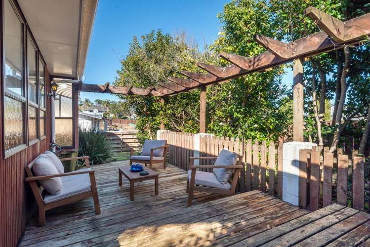 55 Blakeborough Drive Forrest Hill_25