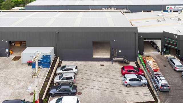 Light industrial in coveted Morningside