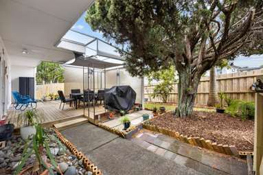 1/3 Heron Place_2