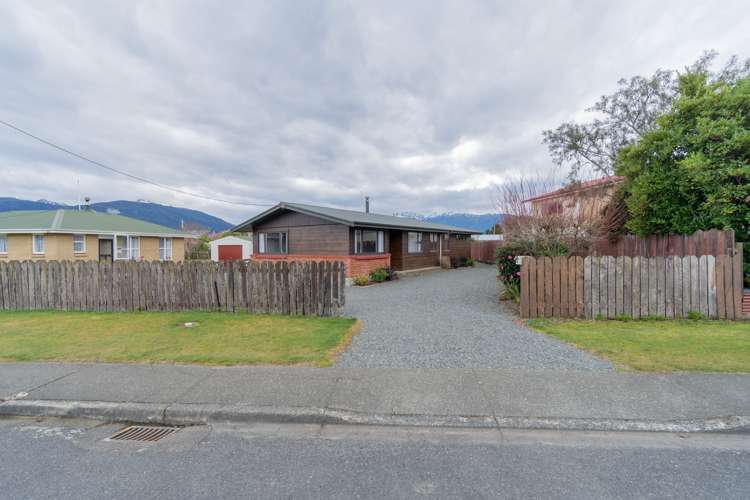 213 Milford Road Te Anau_23