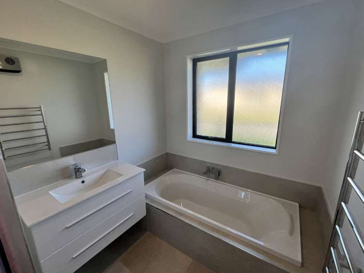 89 Lady Isaac Drive Rolleston_13