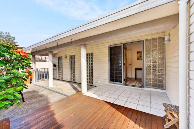 2/51 Merani Street Belmont_4