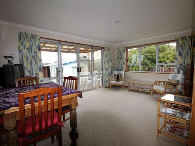 6 Kennedy Street Foxton Beach_1