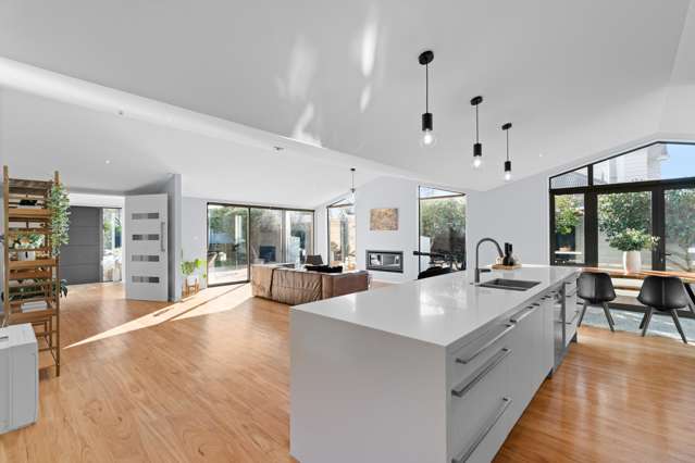 1,019sqm Donnithorne Masterpiece in Fendalton