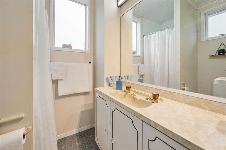 8 Day Place Springfield_7