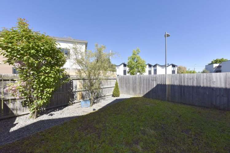21/15 Bunyan Street Waltham_6