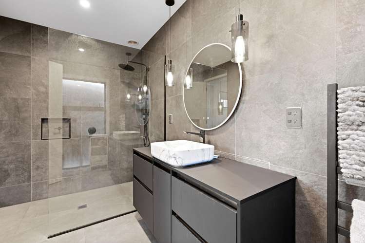 17 Mike Smith Drive Cambridge_18