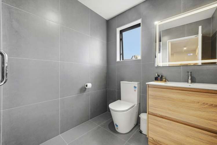 2/143 Carlisle Road Northcross_12