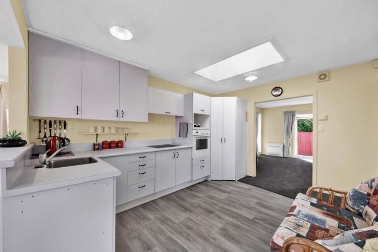 3/126 Stanmore Road Linwood_6