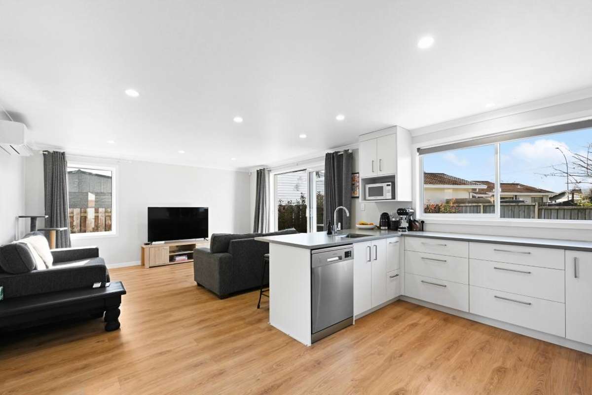 52A Tuhikaramea Road_5