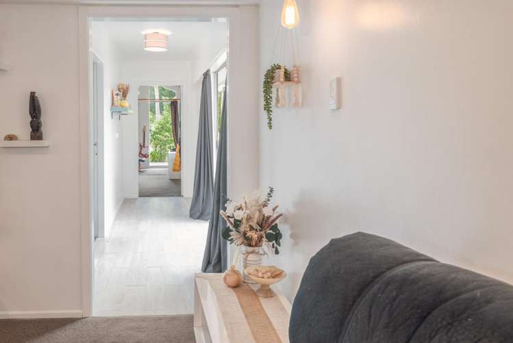 22 Peehimanini Road Waitahanui_9