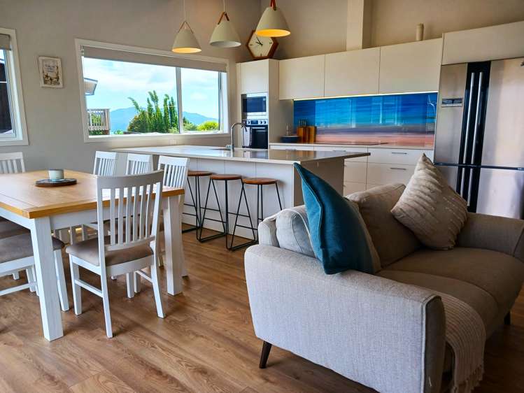 2 Sunset Heights Cable Bay_5