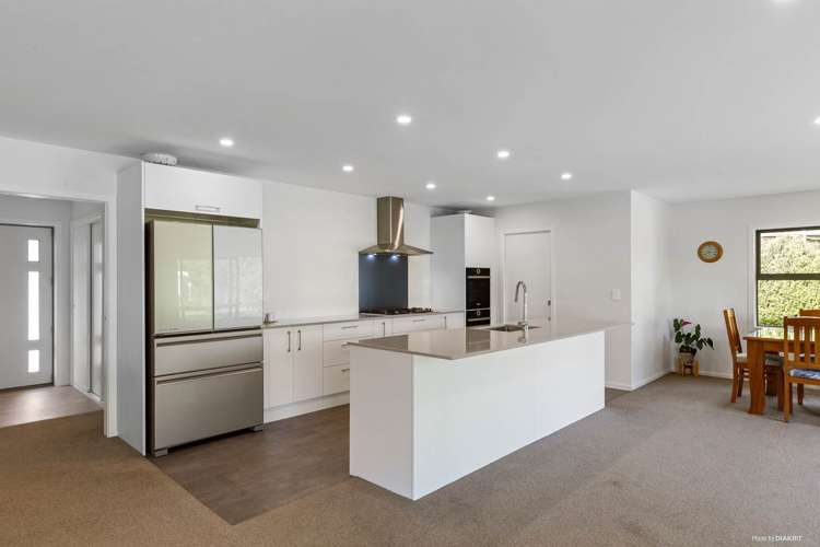 9 Mylindas Road Whakatiwai_6