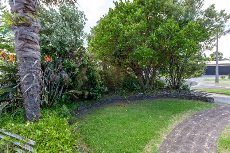 13 Willow Grove Tairua_19