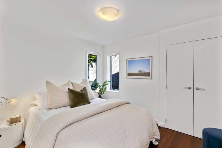 11/74 Oriental Parade Oriental Bay_9