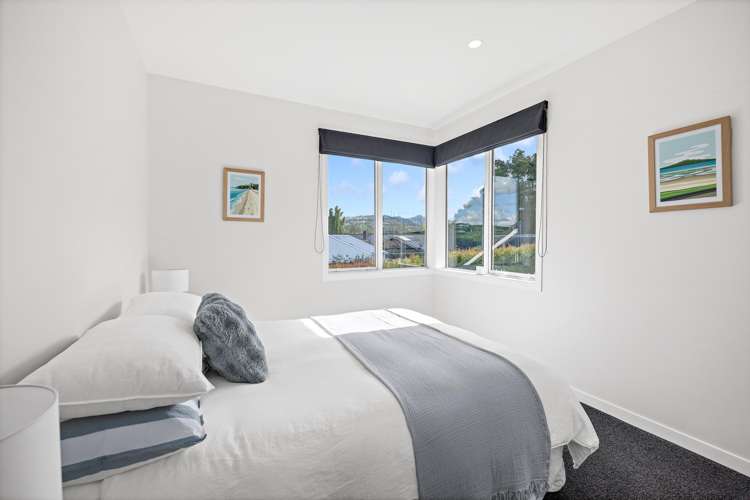 32 Awanui Crescent Matakana_16