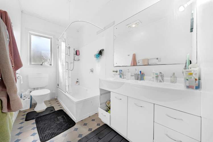 82 Wolverton Street Avondale_11