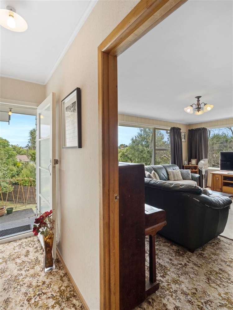 37 Linwood Avenue Forrest Hill_13