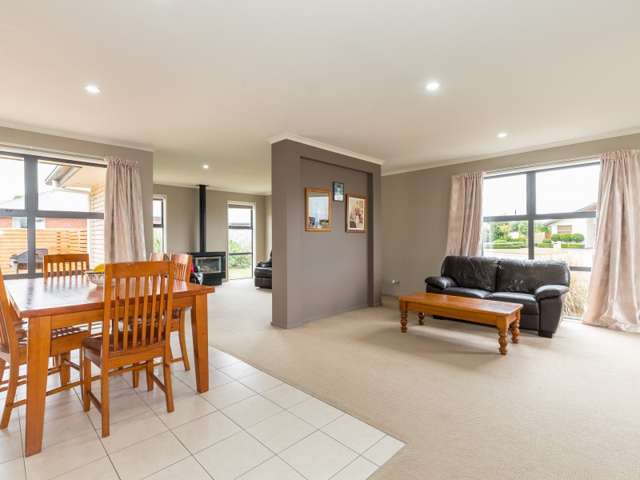 8 Henley Close Rolleston_2