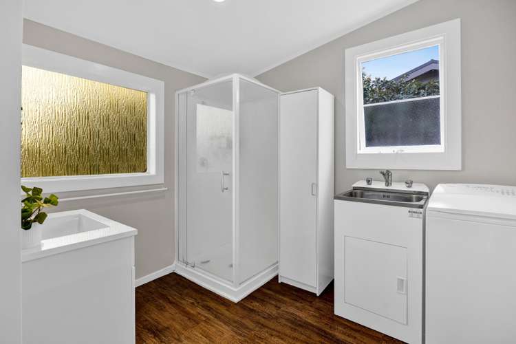 5 Disraeli Street Hawera_14