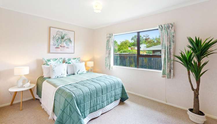15 Atarau Grove Paraparaumu_9
