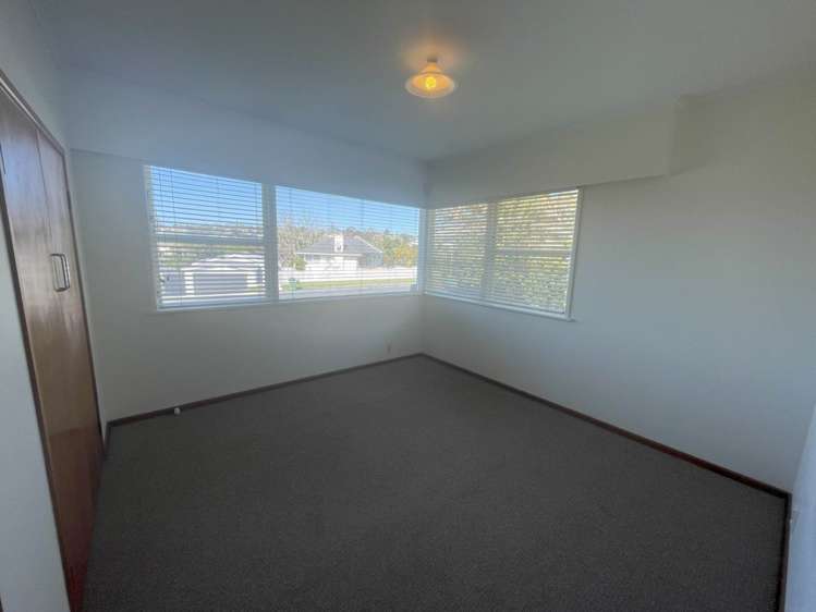 52 Fairclough Road Beach Haven_8