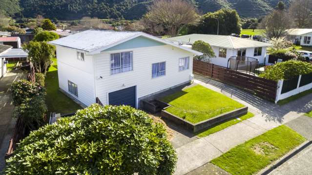 5 Camden Road Totara Park_1