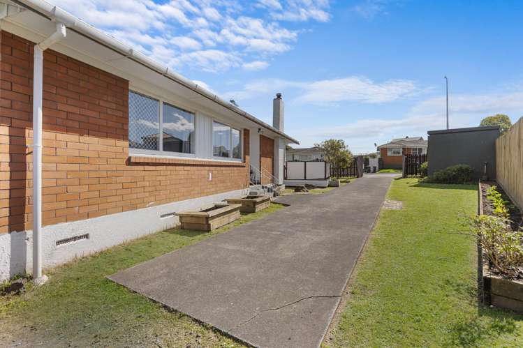 4 Rielly Place Mount Wellington_16
