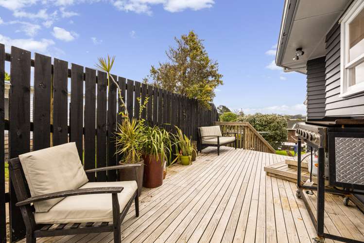 36 Gill Avenue Te Atatu Peninsula_7