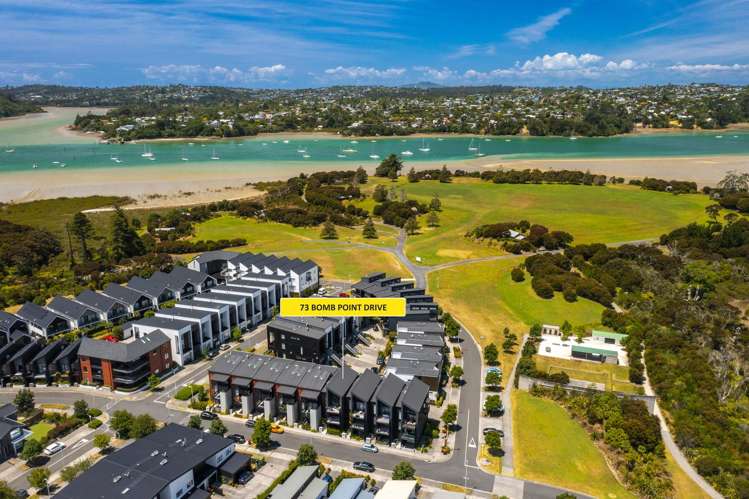 73 Bomb Point Drive Hobsonville_31