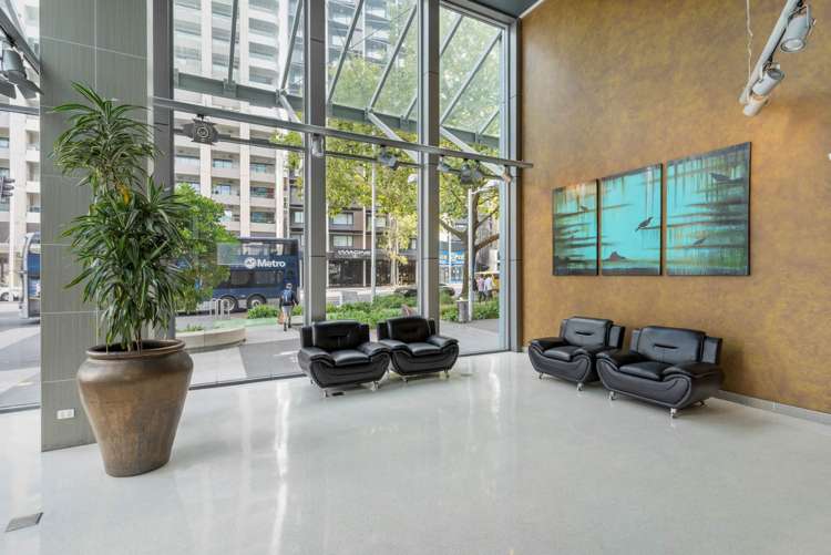 707/30 Beach Road Auckland Central_9