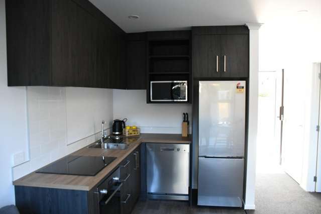 4d/21 Inverness Avenue 1074_2