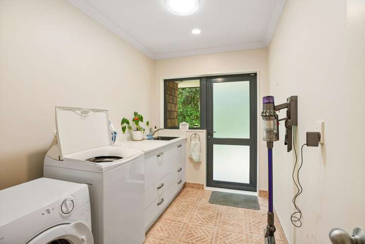 100 Maui Pomare Road Nikau Valley_28