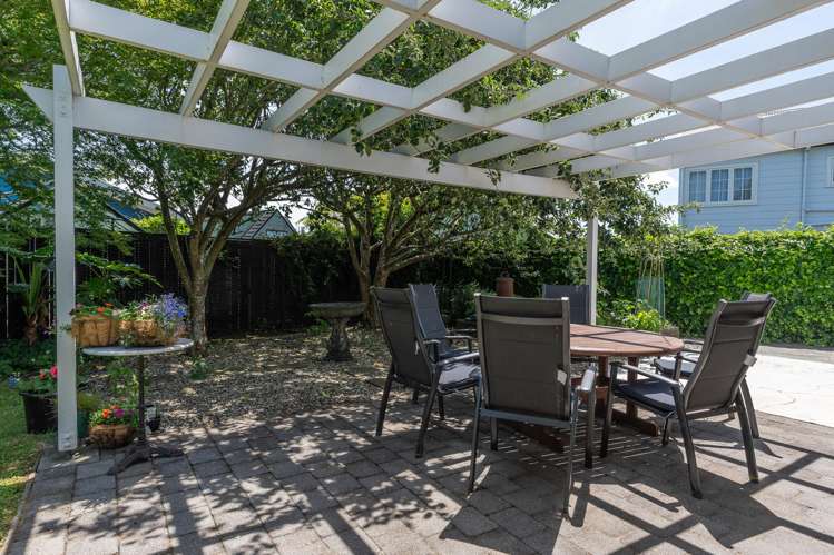 6 Chestnut Place Pukete_17