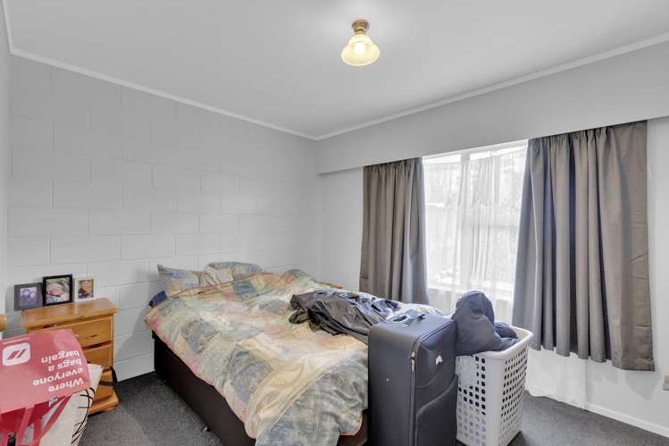 38A & 38B Anthony Crescent Bader_7