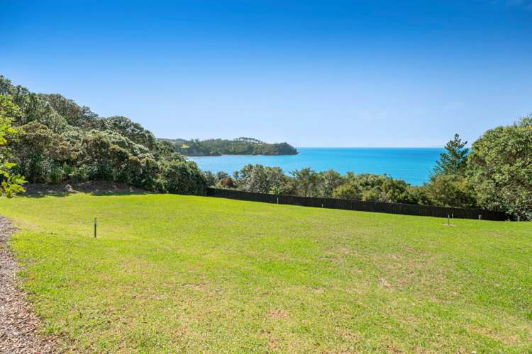 A,B,C,D,E/515 Hibiscus Coast Hway Orewa_10