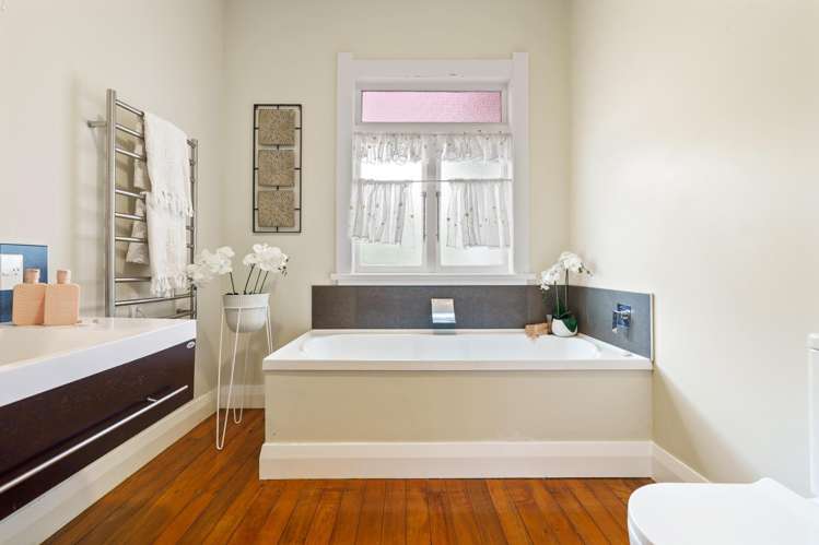 3 Bernard Street Avenues_13