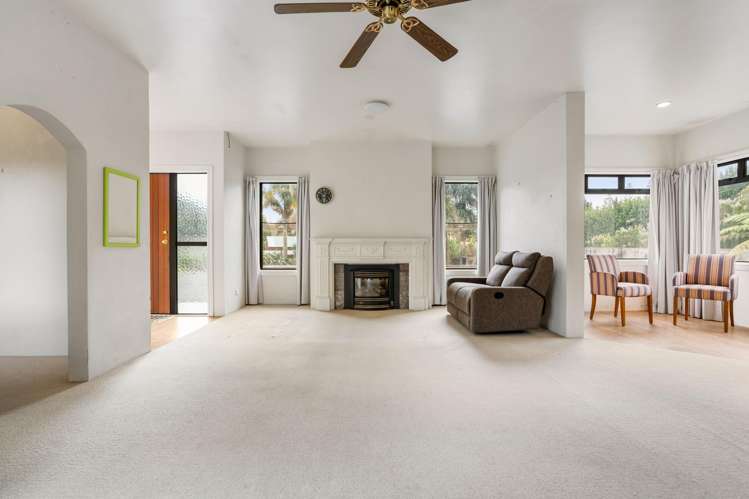 1 Governors Heights Whangamata_4