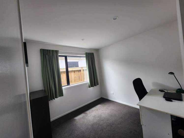 3 Castlepoint Avenue Takanini_10