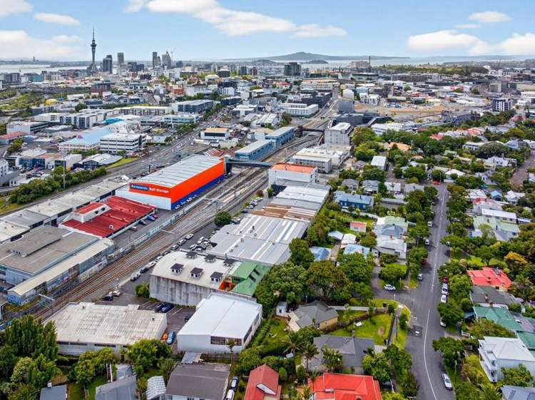 8-10 Haultain Street Mt Eden_20