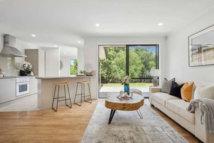 31 Admirals Court Drive Greenhithe_7