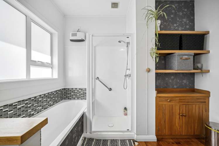 19 Handyside Street Tawa_10