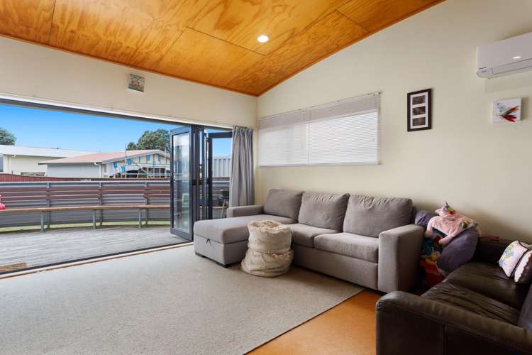 338 Ocean Road Ohope_21