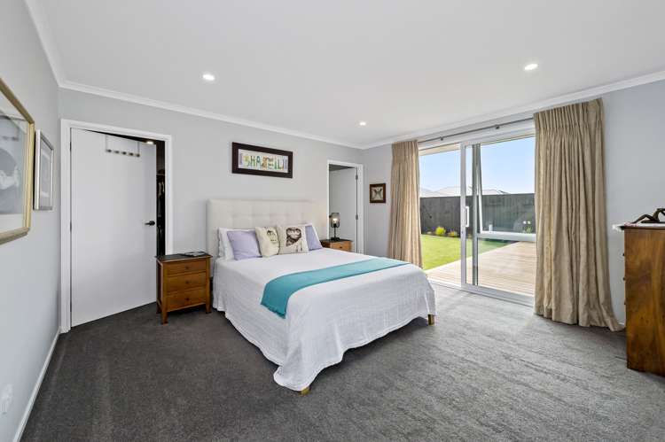 28 Whitehorn Drive Lincoln_17