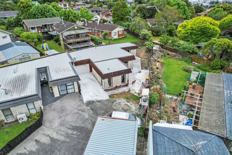 1/12 Diorella Drive Clover Park_13