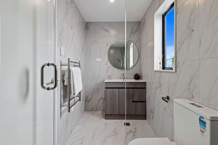 2D Glenford Lane Te Atatu Peninsula_5