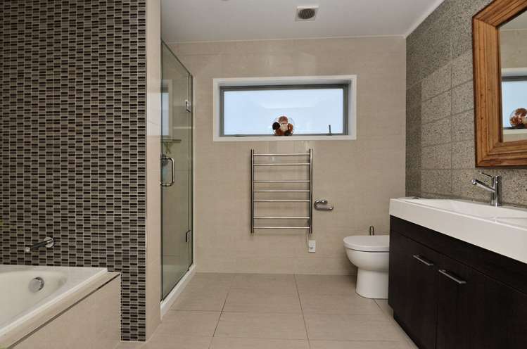 235g Titirangi Road Titirangi_3