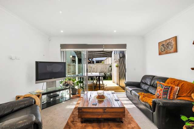 5 Gallipoli Place Flat Bush_1