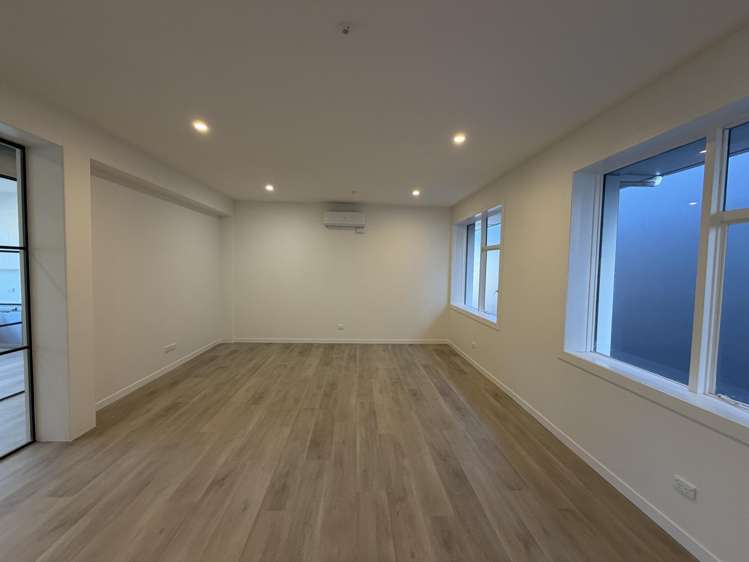 87-91 Hurstmere Road Takapuna_3