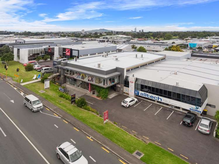 179 Archers Road Wairau Valley_14